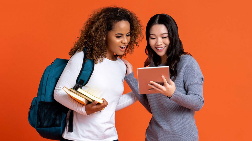 Univariety’s-Summer-Programs_Earning-Opportunities-for-Career-Counsellors