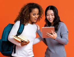 Univariety’s-Summer-Programs_Earning-Opportunities-for-Career-Counsellors